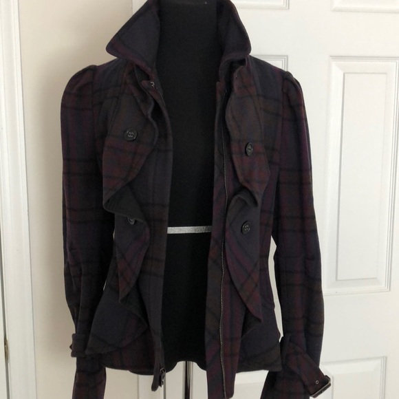 BCBG MaxAzria Stylish Plaid Coat - Size M - Picture 2 of 13